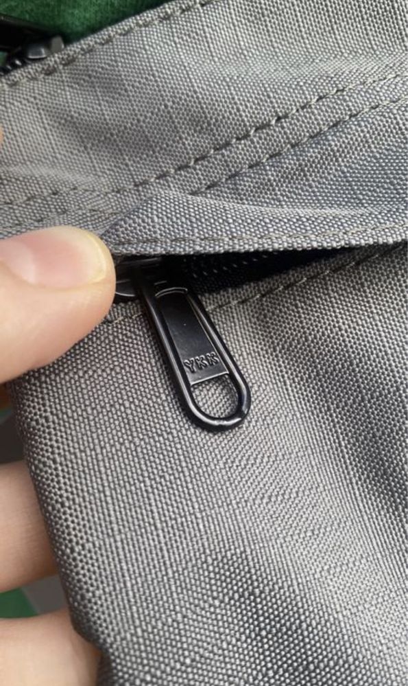 Сумка месенджер Carhartt + Подарунок брелок