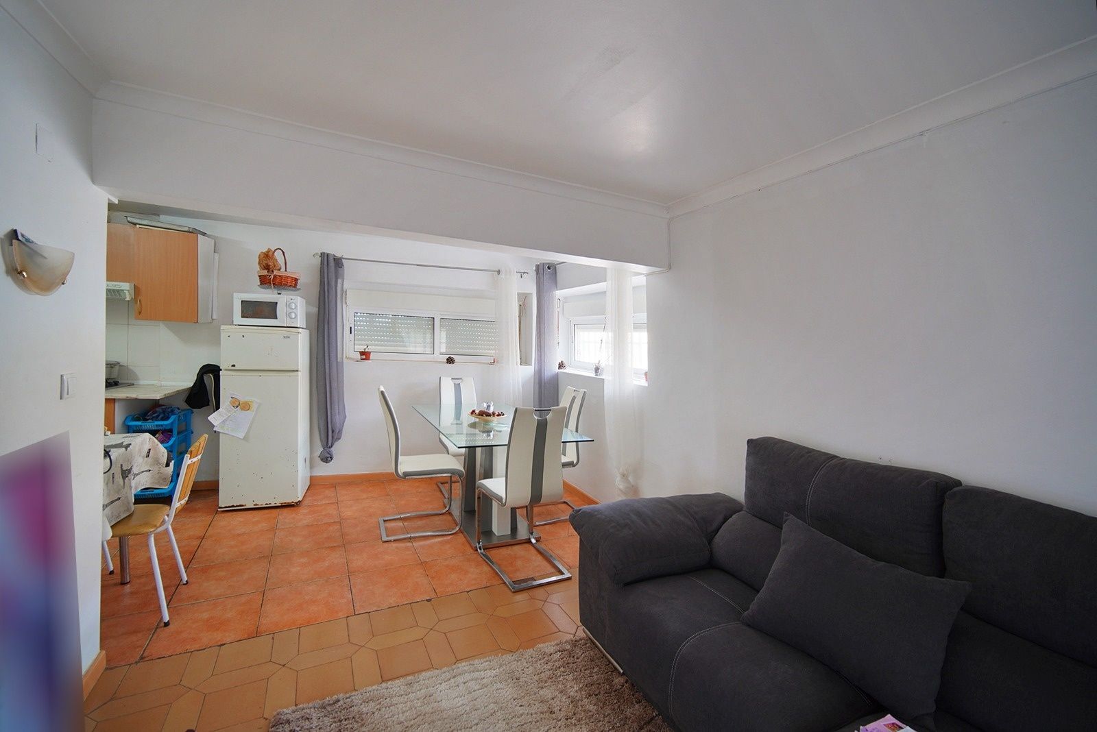 Apartamento Com Dois Armazéns