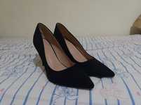 Salto alto preto