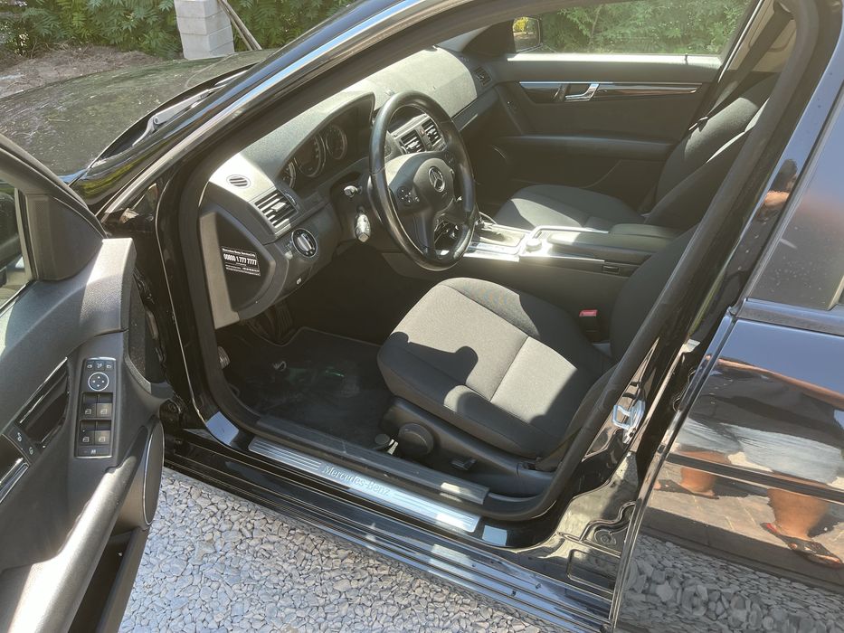 Mercedes-Benz klasy C 2010 zadbany, bez korozji, nowy rozrząd.