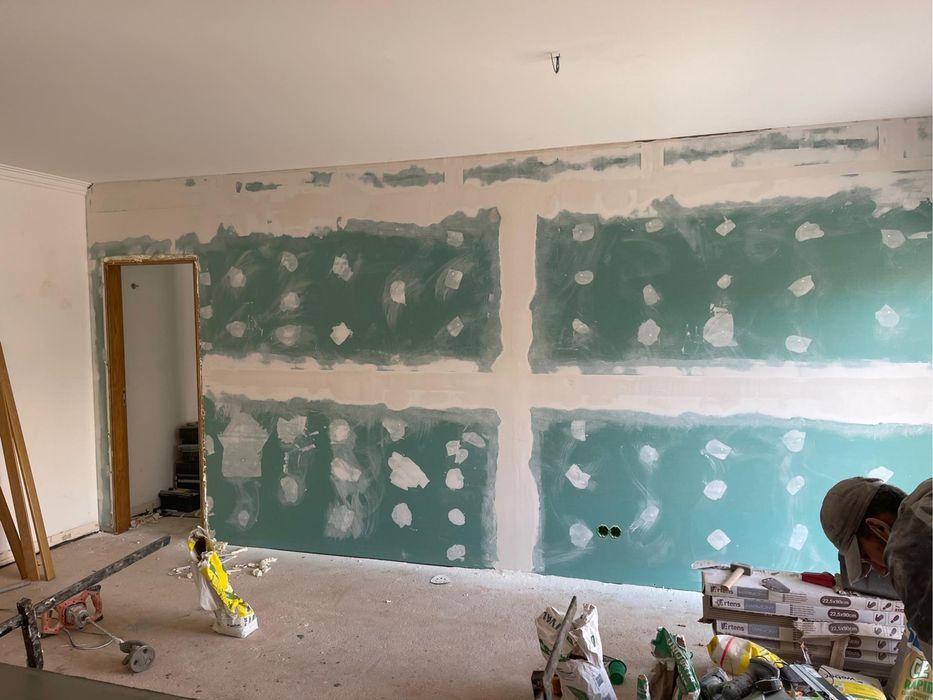 Construção, remodelação e manutenção