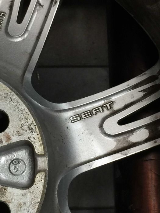 Jantes 15 Originais Pneus Michelin Ibiza Volkwagen 195/55/R15