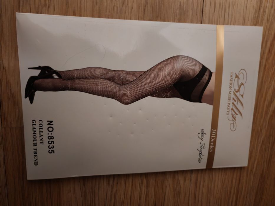 Piękne rajstopy, kabaretki, czarne, ozdobione cyrkoniami