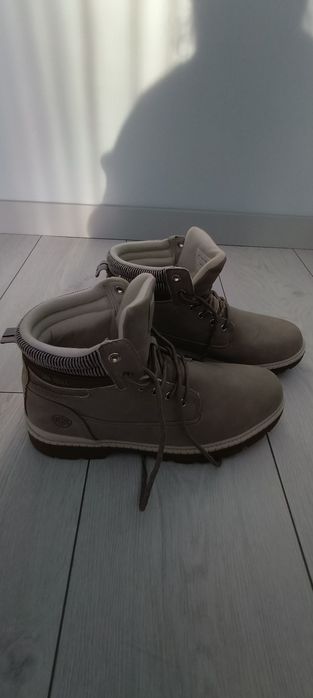 Продам черевики дем сезон