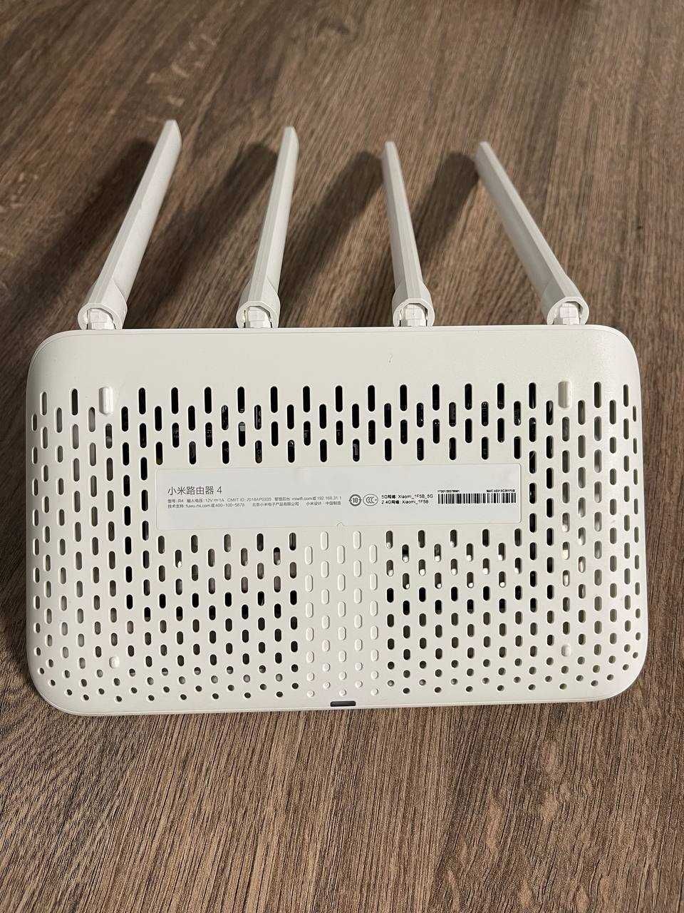 Продам роутер Xiaomi Mi WiFi Router 4A Gigabit Edition