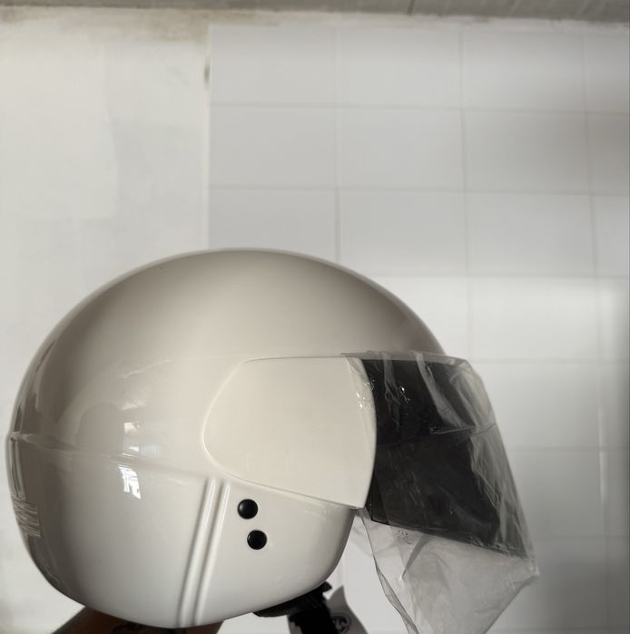 Capacete branco S novo