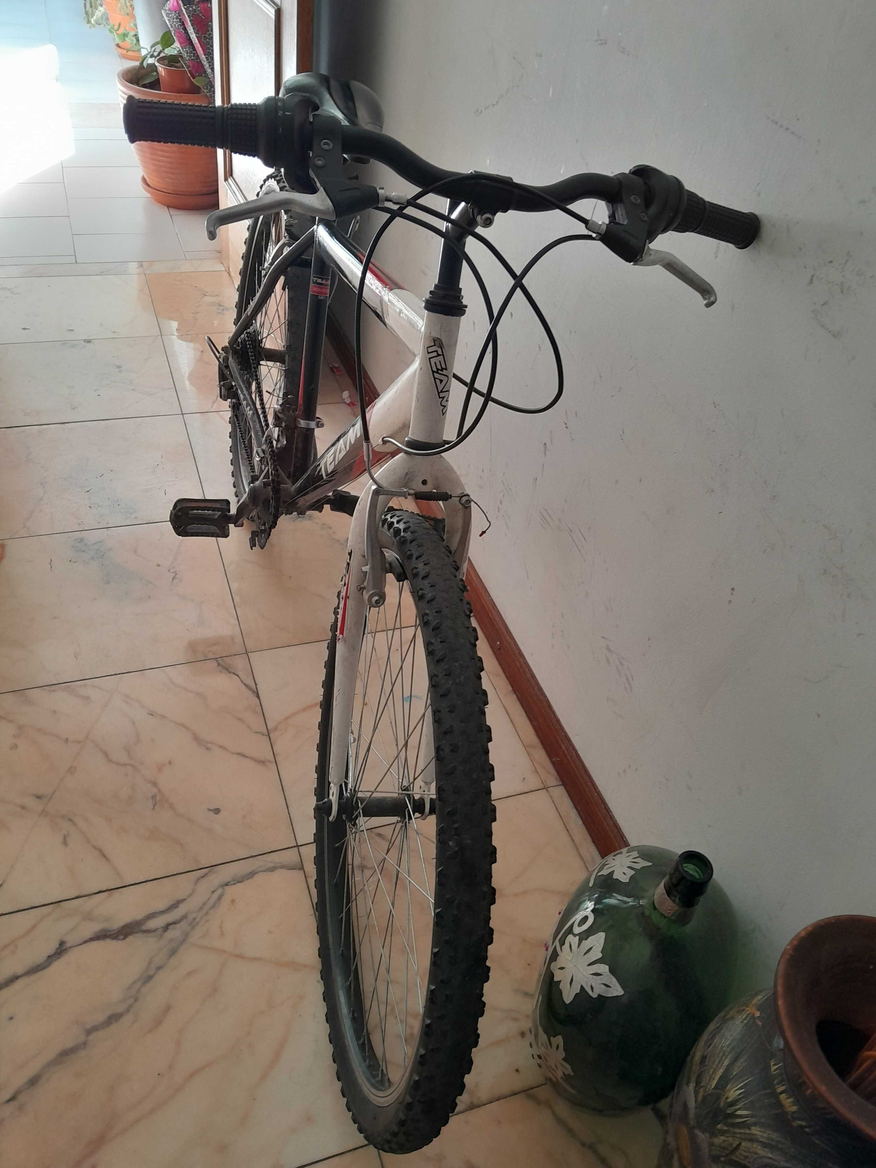 Vendo bicicleta em bom estado