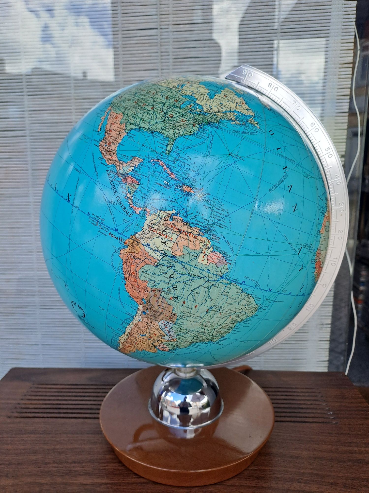 Globo antigo vintage