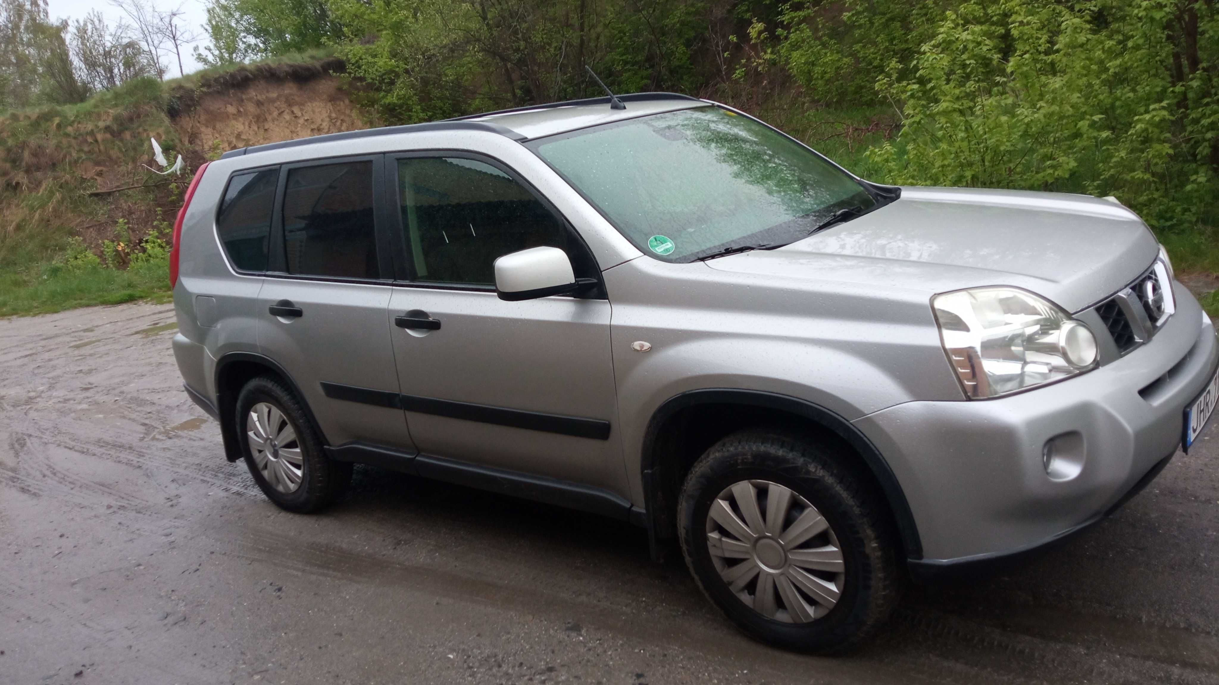 Продається NISSAN X-TRAIL 2009 року