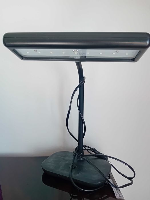 Secretária para Estudo/Trabalho ( 1,20 mt X 0,80 mt )