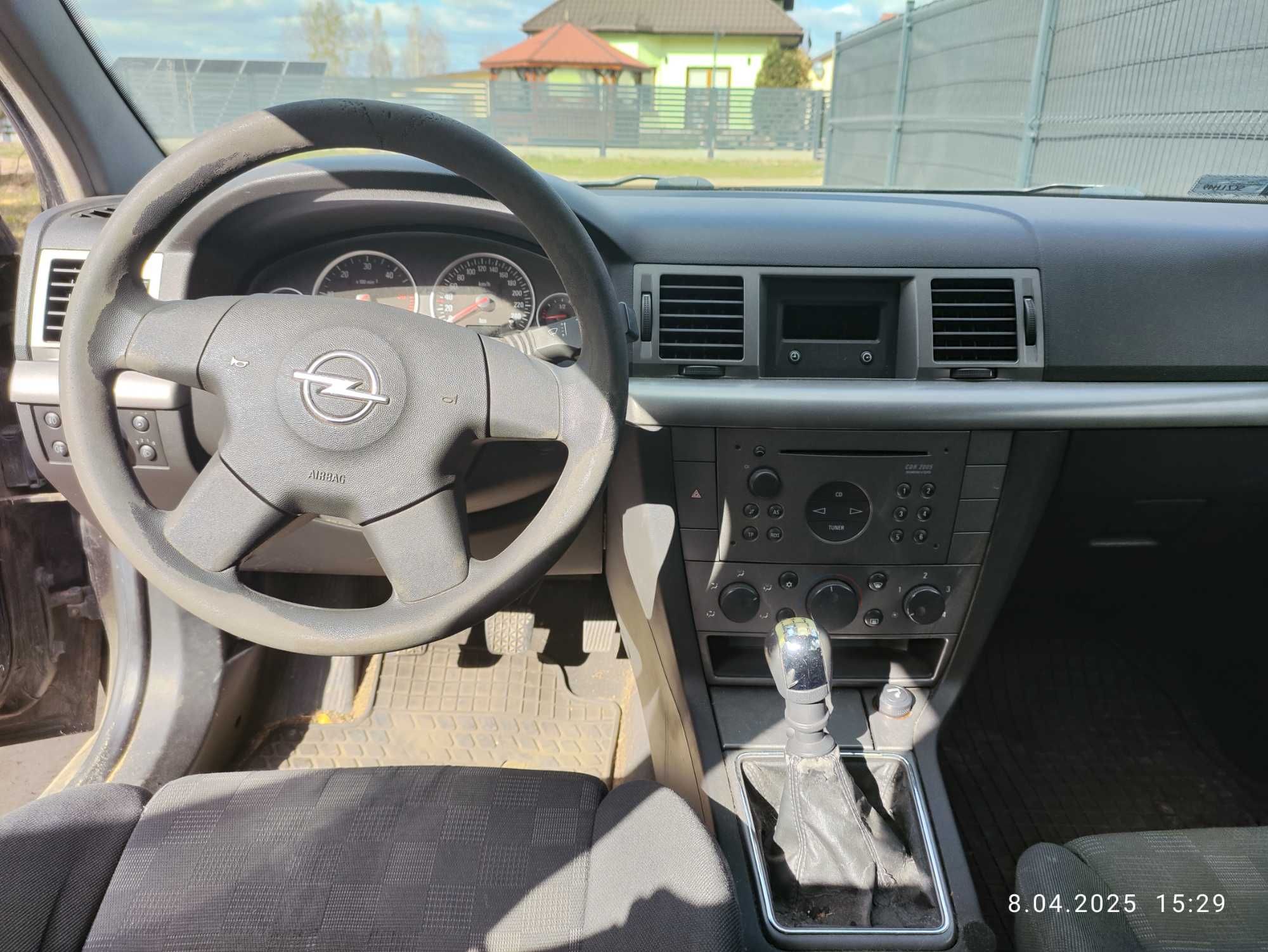 Opel Vectra C 2004 r 2.2 DTI