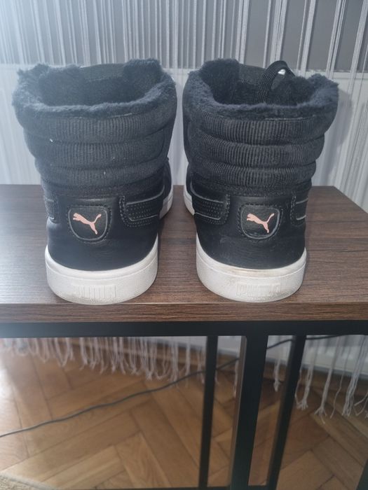 Czarne buty z futerkiem