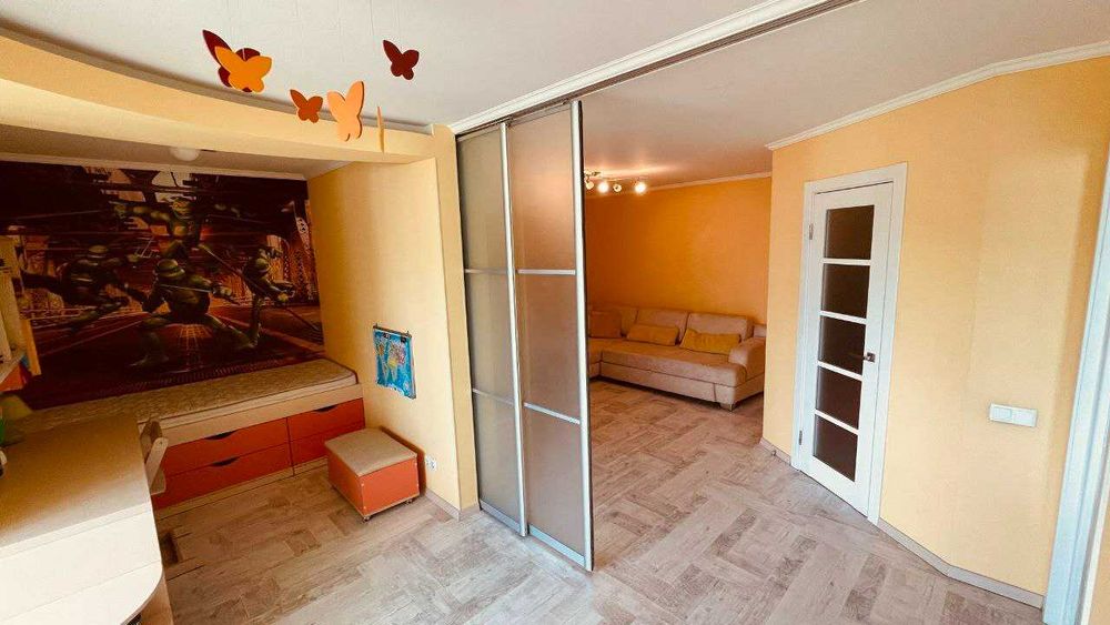 Продам однокімнатну квартиру в буд. 2013 року по вул. Зодчих 50Б