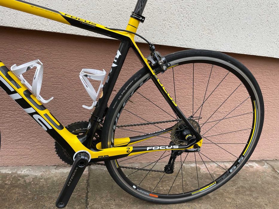 WYPRZEDAŻ - Rower szosowy Focus Cayo, Ultegra Di2, full carbon