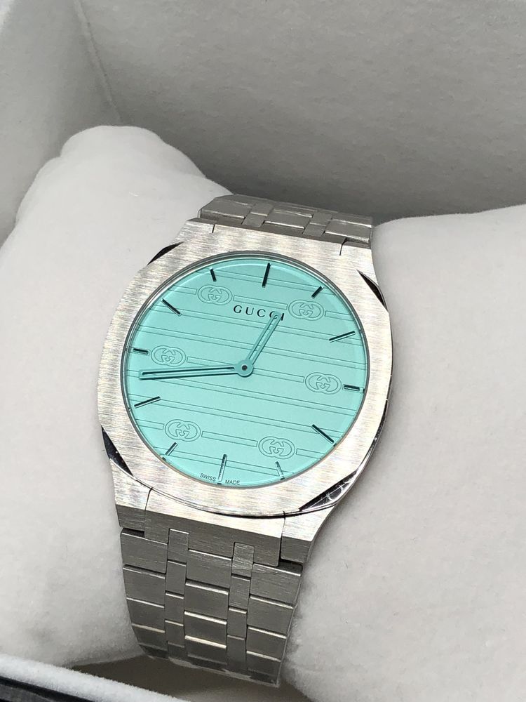 Gucci tiffany годинник часы