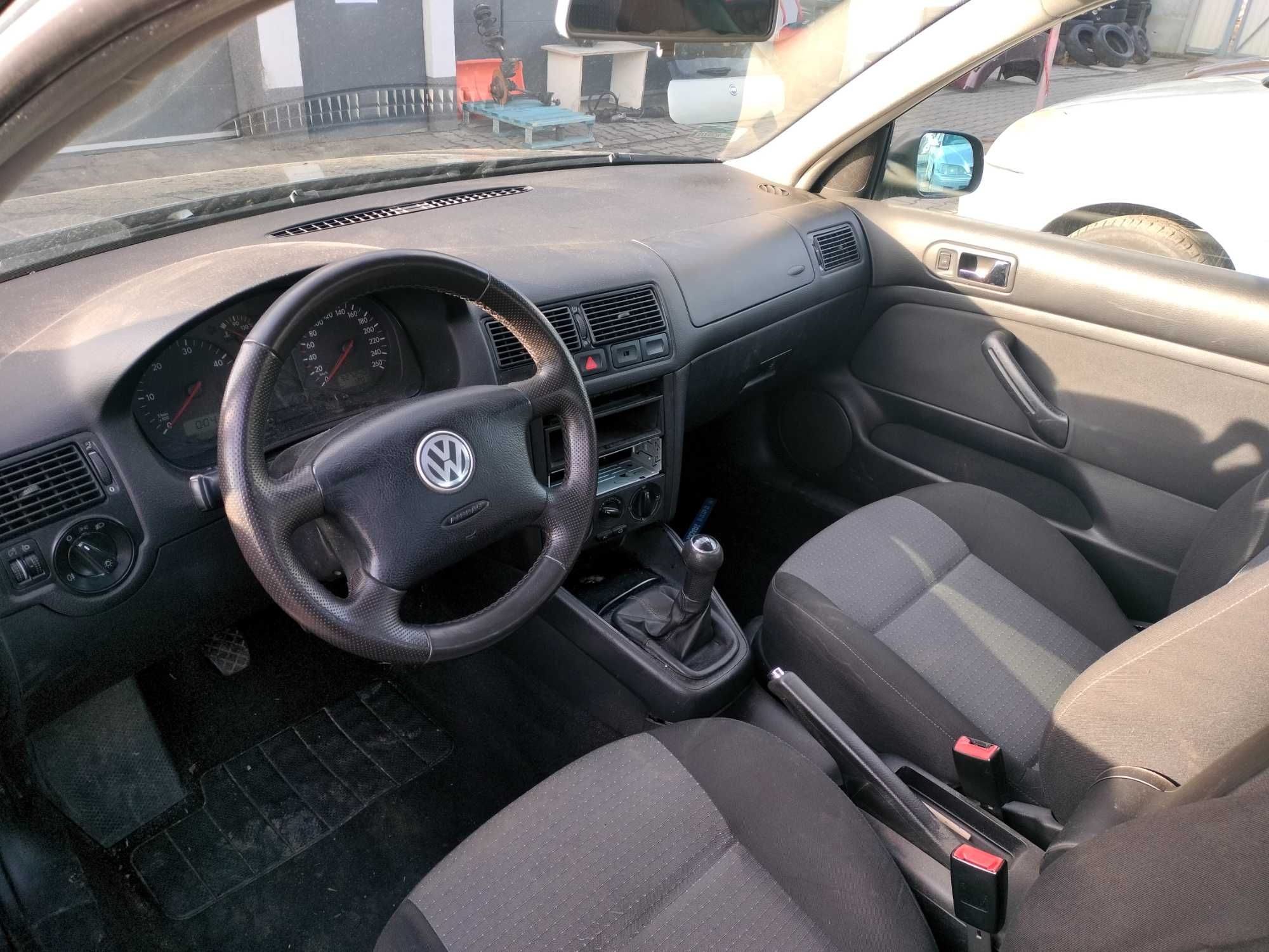 Volkswagen Golf 4 1.9 TDI AXR LC7V