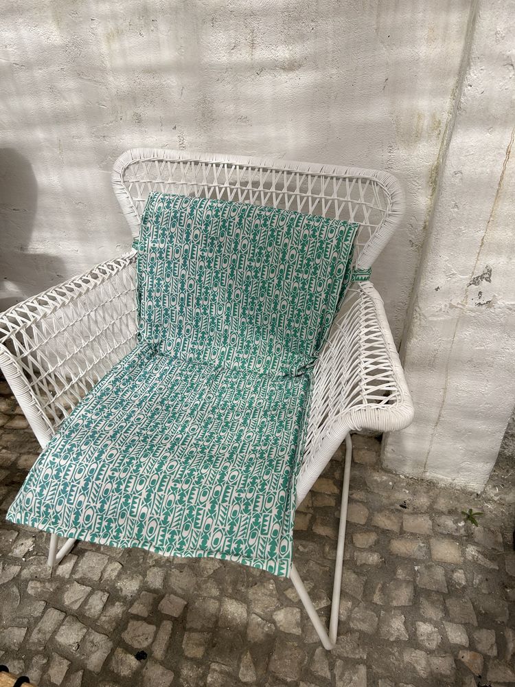 Sofa e cadeirao do Ikea