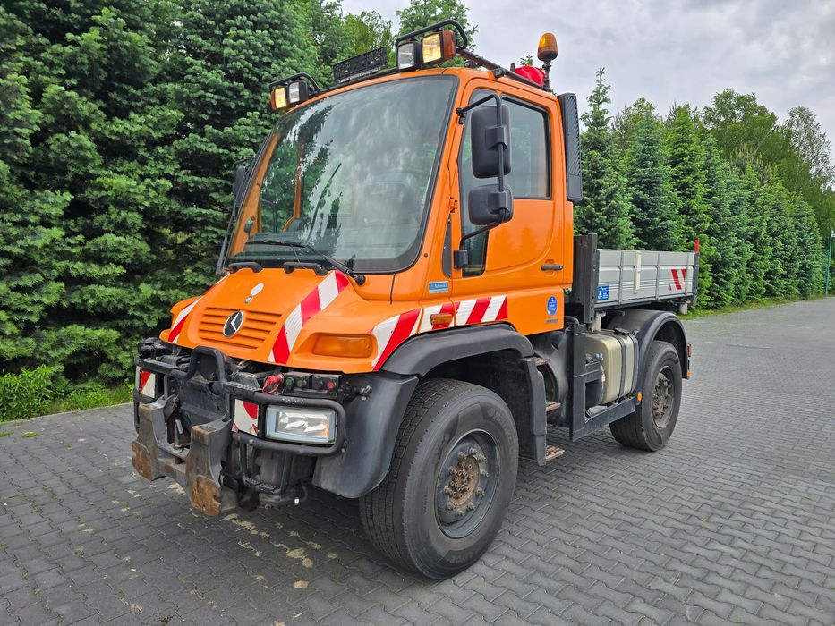 Mercedes-Benz UNIMOG U400  komunalny specjalny pług piaskarka kosiarka