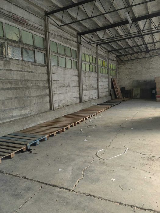 Wynajmę Magazyn ok 200m2 powierzchni
