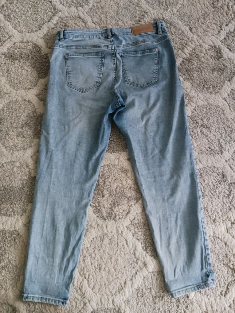 Spodnie jeans damskie roz. 38 Reserved