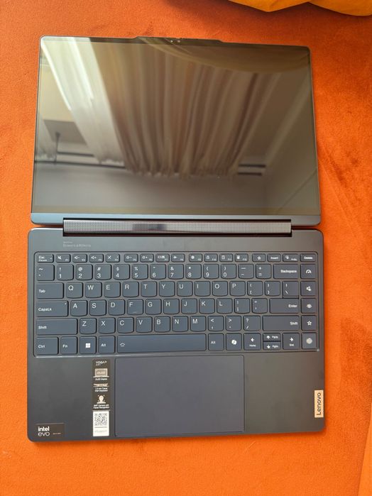 Lenovo Yoga 9i 2-in-1 14" 2.8K 120Hz OLED Touch Core Ultra 7