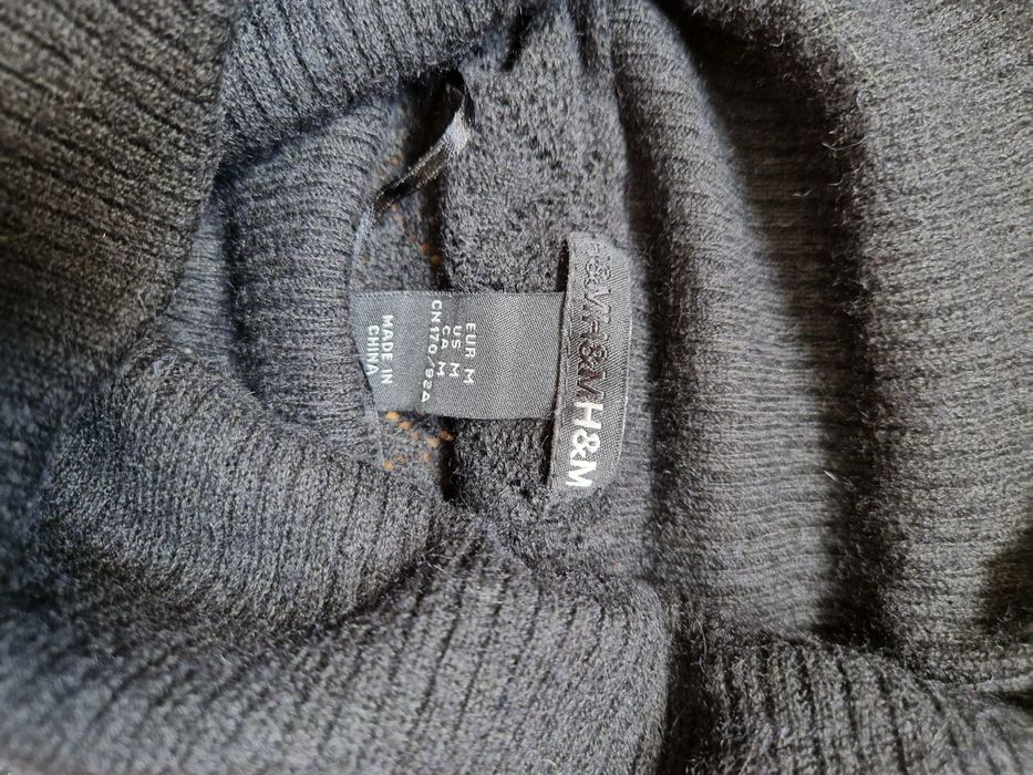 Sukienka ażurowa z golfem H&M 38