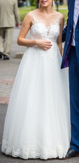 Piękna suknia ślubna r 36
