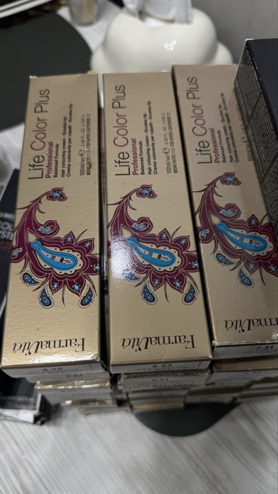 Фарбники Wella, La Bio, FarmaVita