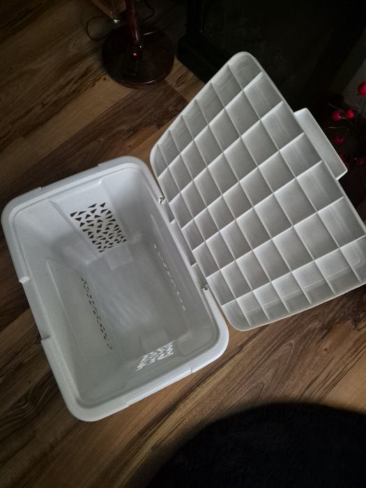 Кошик для брудної білизни