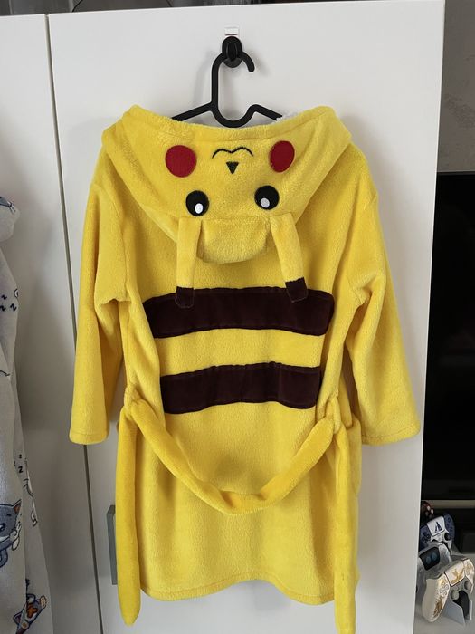Szlafrok dziecięcy Pikachu - 140 cm