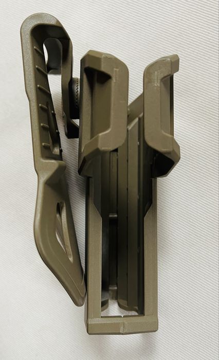 2 x kabura uniwersalna, regulowana + 2x panele udowe molle + GRATIS