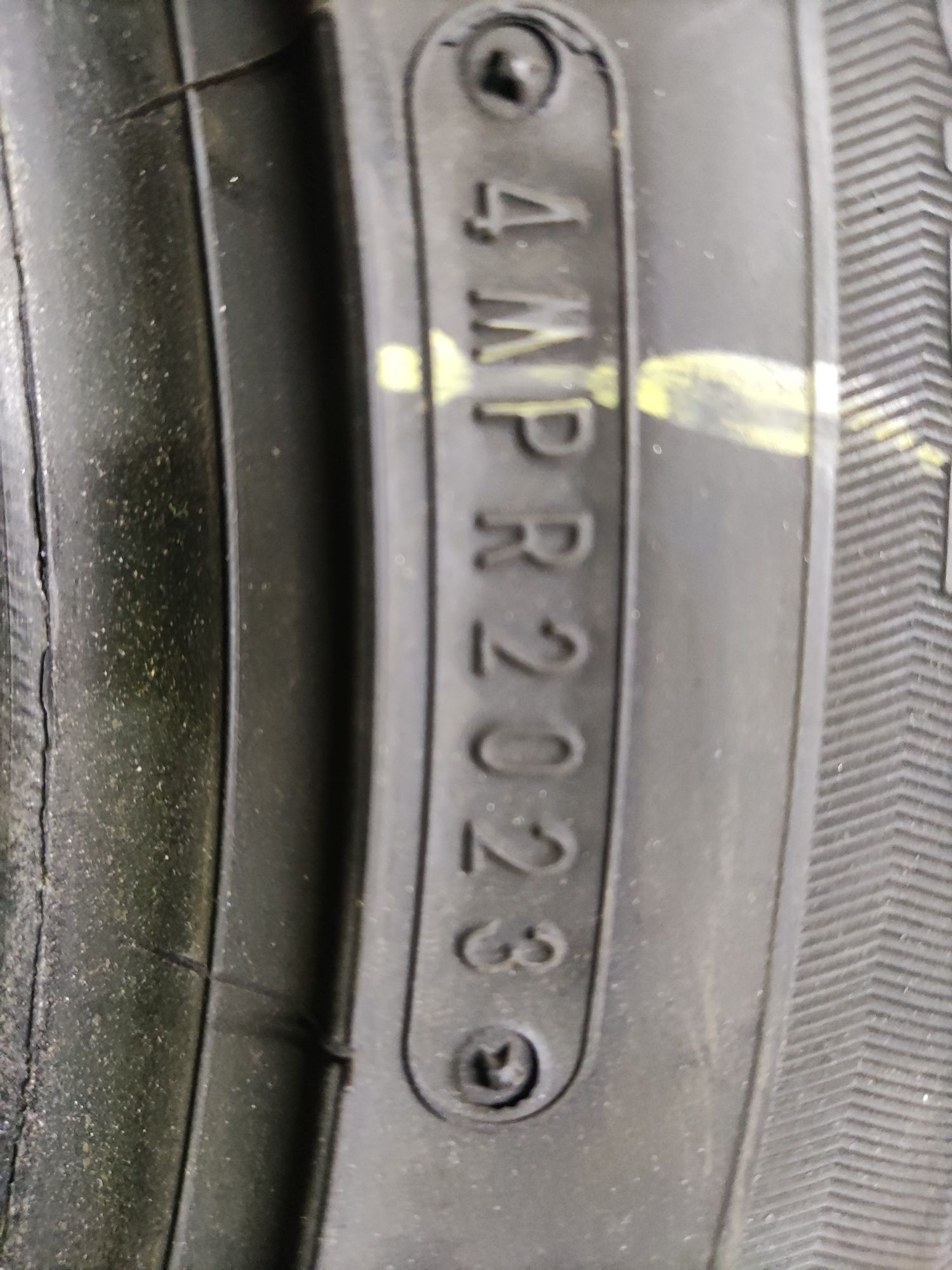 Opony wielosezonowe 225/50/16  Falken Ziex ze950 .Rok pr. 2023. Bdb.