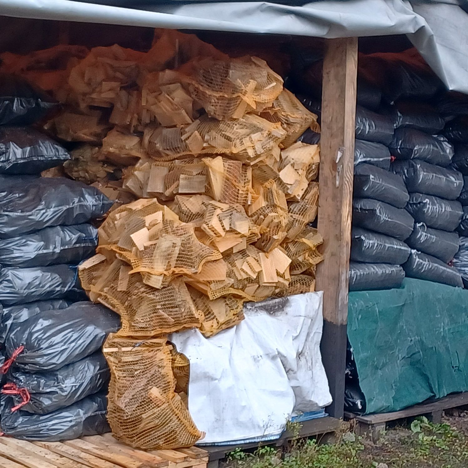 Sprzedaż węgla, pelletu, brykietu,ekogroszek ,koksu