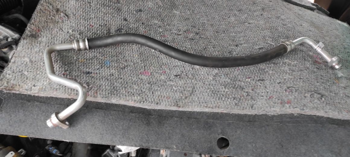 Sprzedam do reanult Megane IV rurka klimy przewód