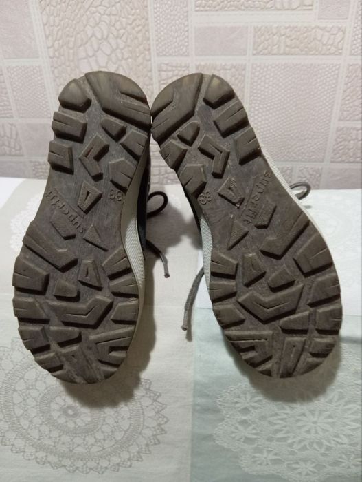 Ботинки утепленные