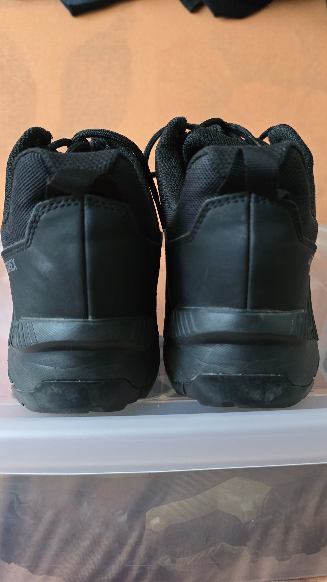 Adidas Terrex Traxion roz 45 1/3
