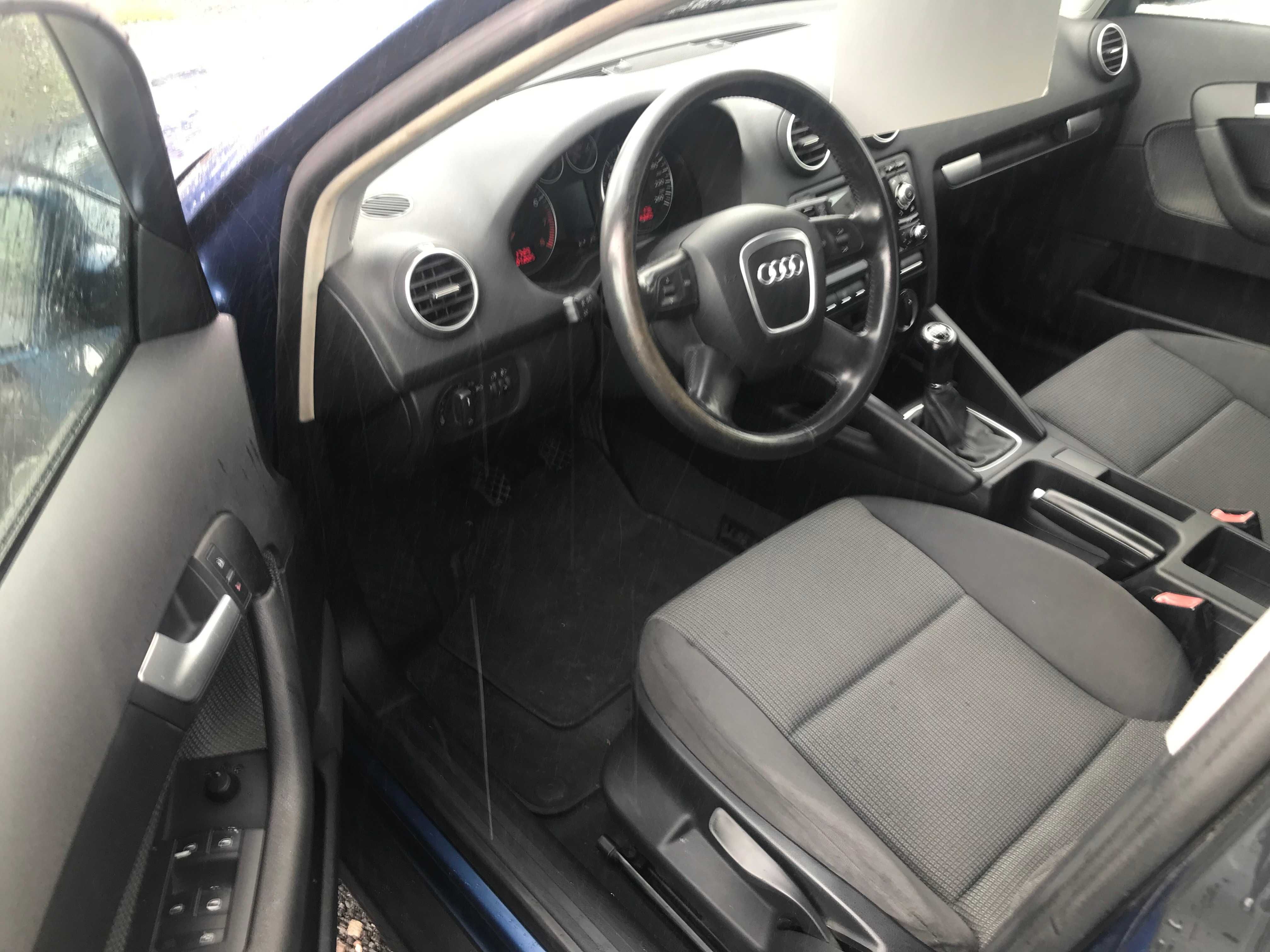 Audi A3 Sportback 1.6 MPI benzyna 102 KM 5-drzwi Auto Premium Zamiana