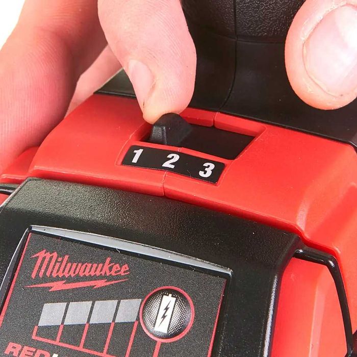 Імпакт акумуляторний Milwaukee M18 BLID2-502X, 180Нм, з 3шв/регуляцією