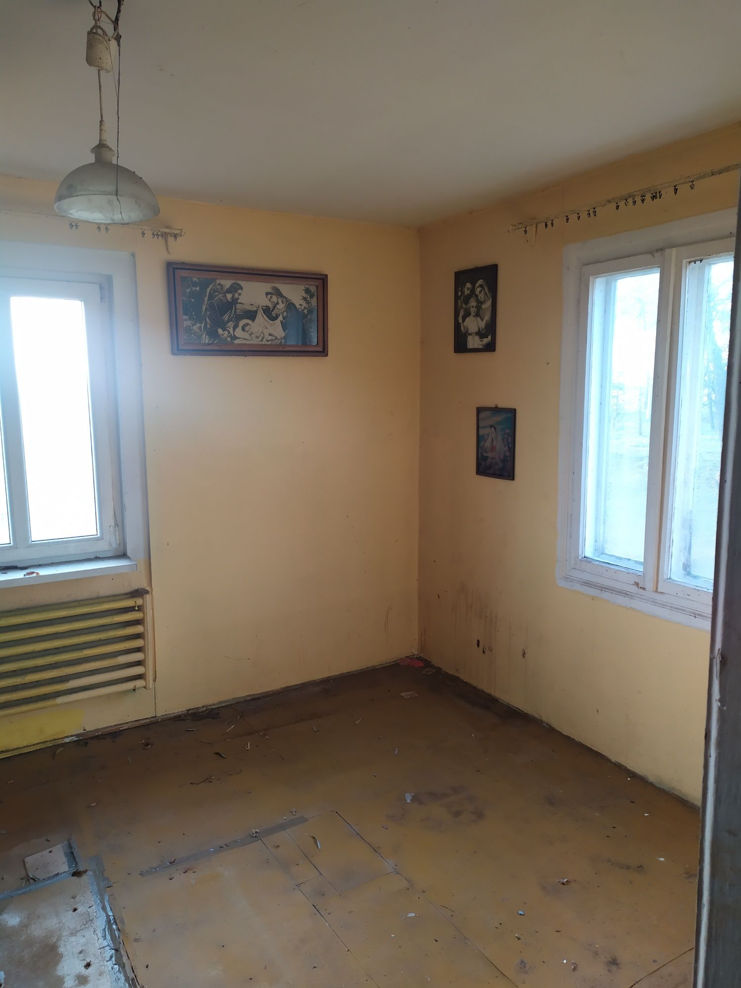 Dom drewniany  do remontu na działce 1200m²