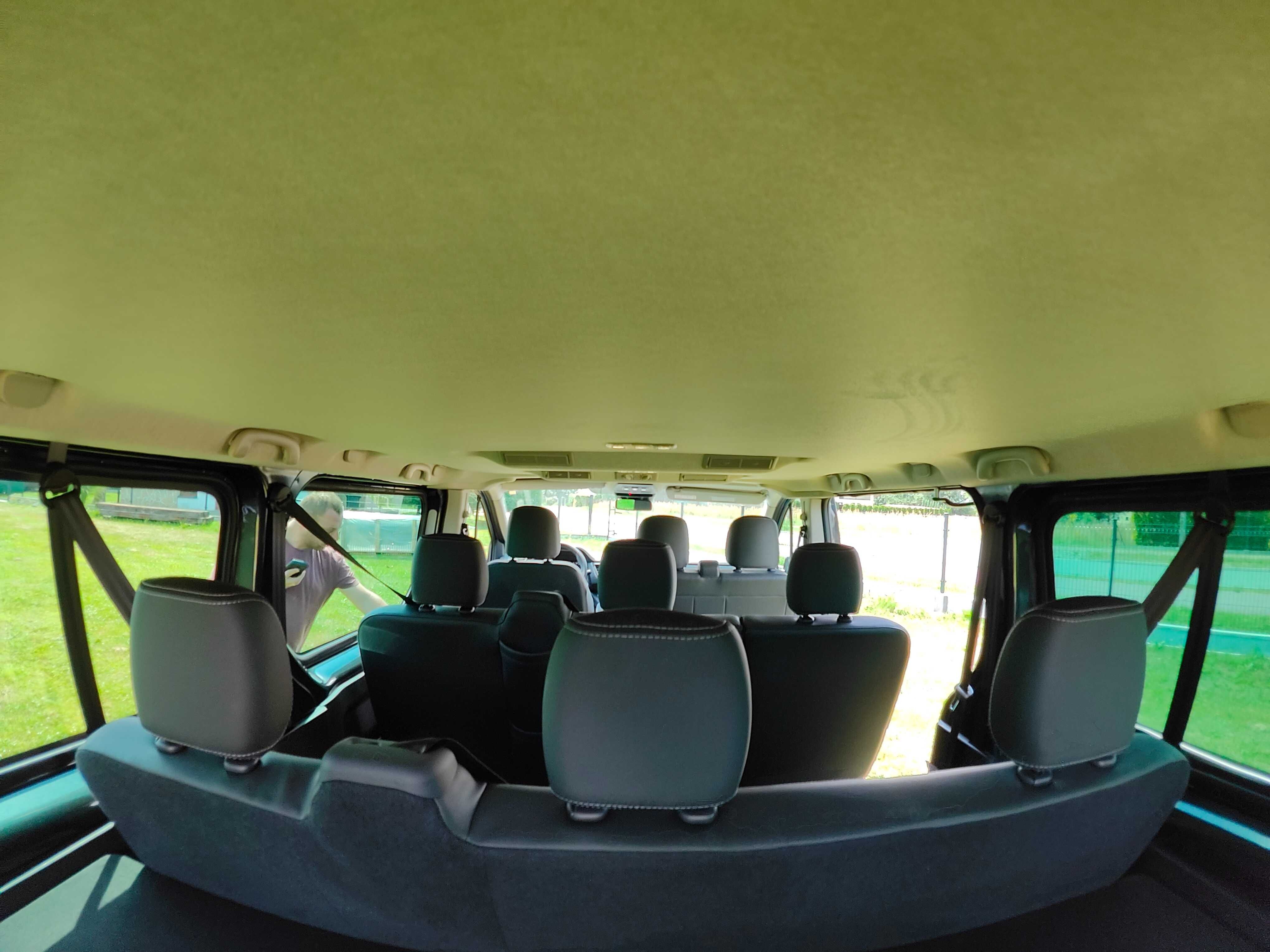 Wynajem busa, Wypożyczalnia, Bus 9 osobowy, kat. B Renault Trafic Long