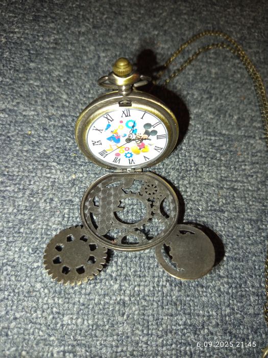 Zegarek kieszonowy z motywem myszki mickey