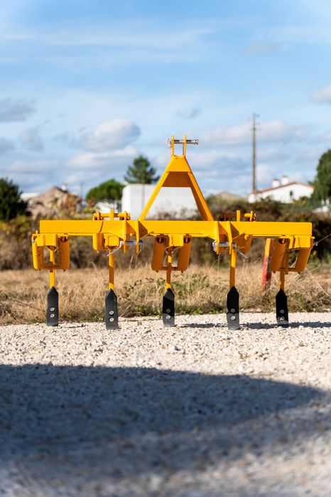 Escarificador Mola Dupla 5D e 7D (Chassi Baixo P/Vinhas e Pomares)