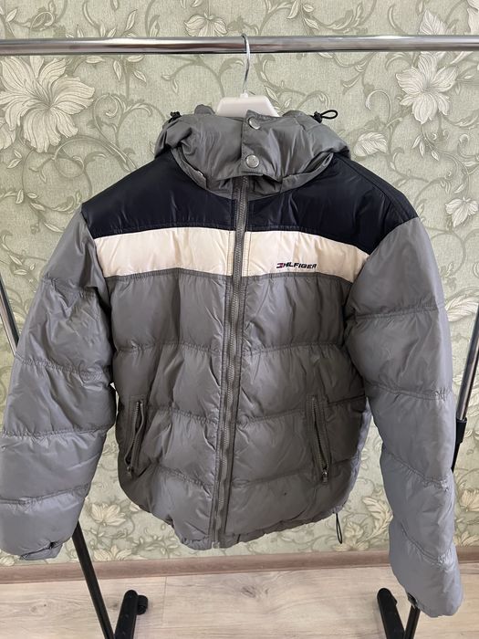 Пуховик, пухова куртка tommy hilfigef