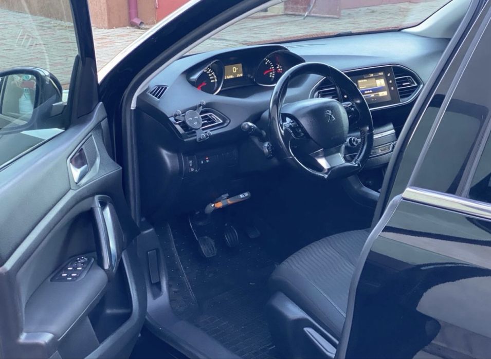 Пежо 308 2015 рік Торг