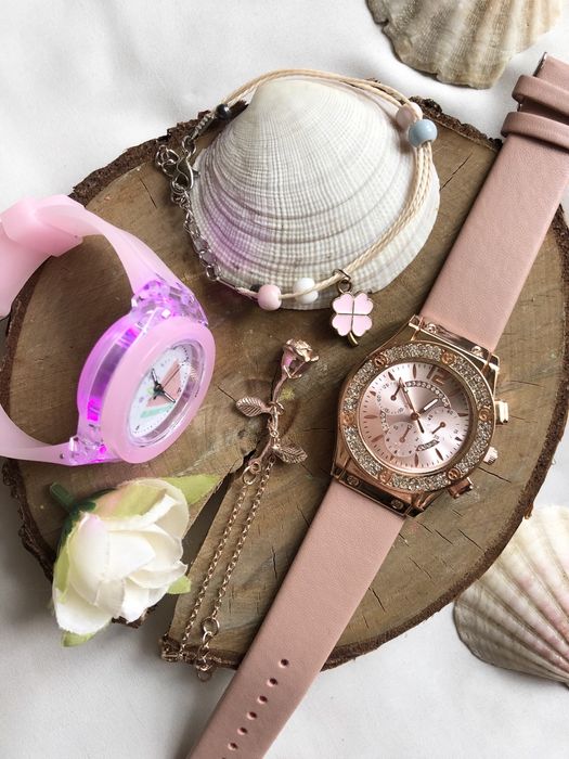 2x Zegarek Led + z kryształkami + bransoletka koniczynka + róża