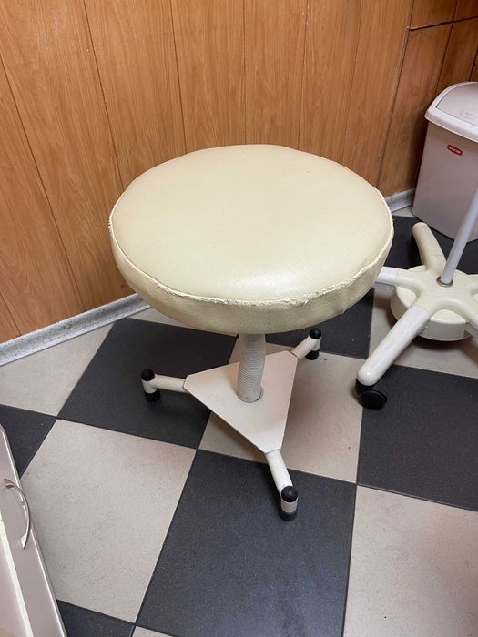 Косметологічна кушетка масажний стіл (1840*630*730 Д*Ш*В)