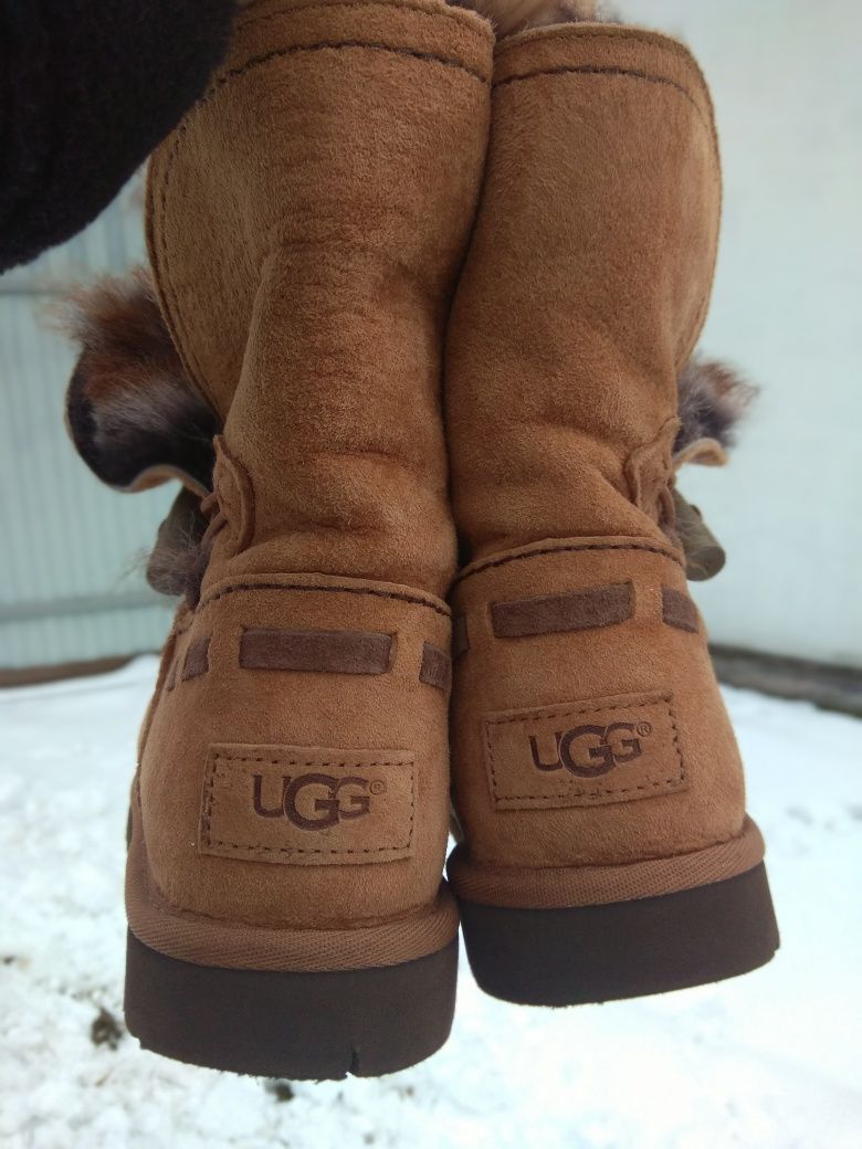 Тепленькі, натуральні уггі UGG