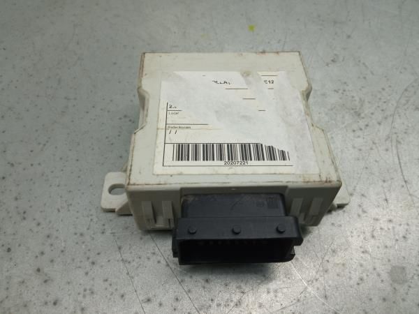 Módulo confort TOYOTA Corolla Hatchback (_E12_)