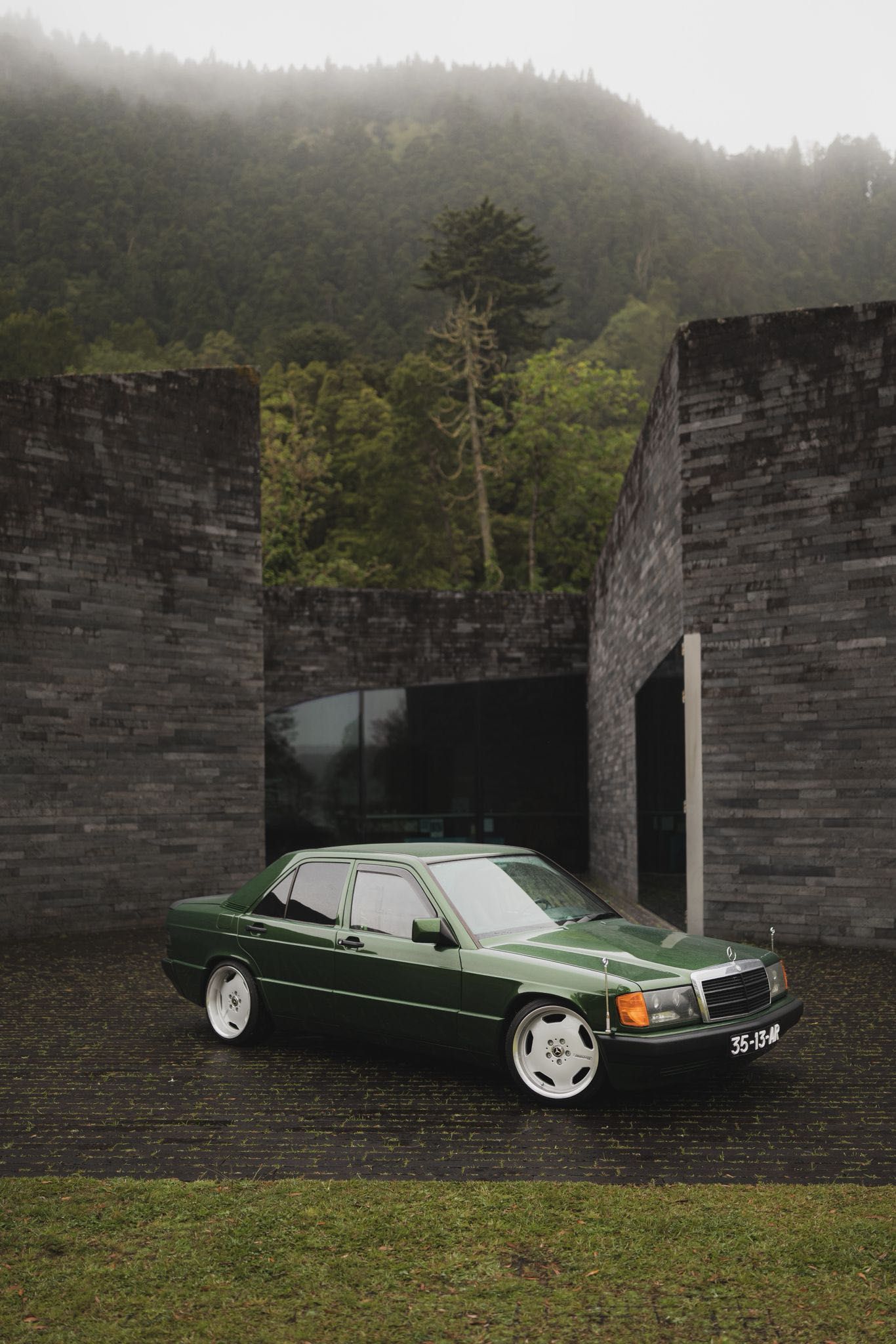 Mercedes 190 2.5