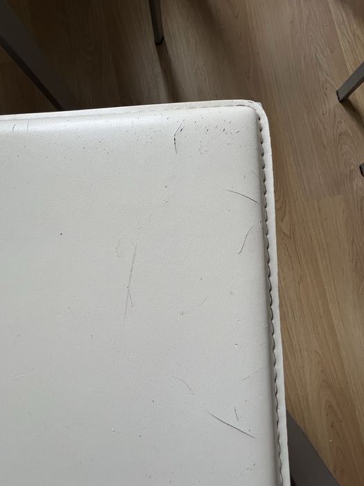 Mesa extensivel em vidro com 4 cadeiras